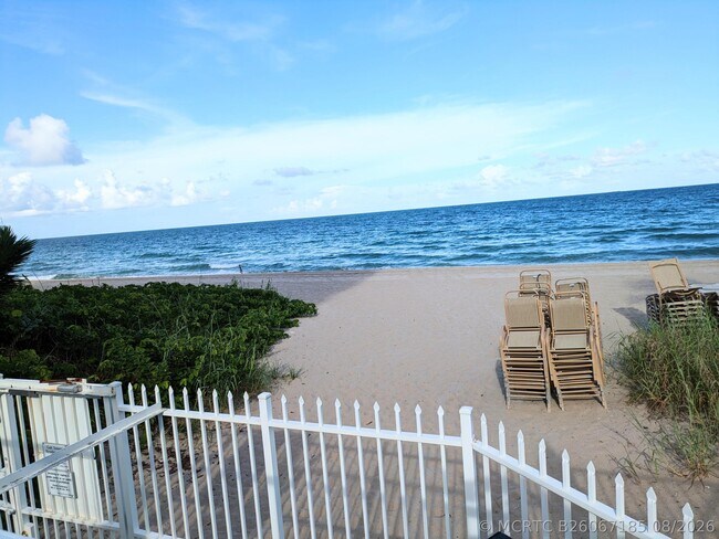 Building Photo - 4250 Galt Ocean Dr