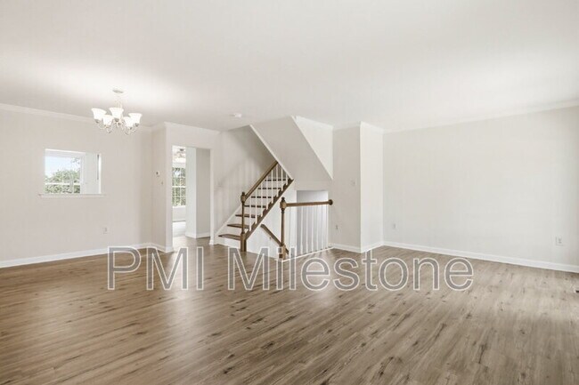 Building Photo - 6581 Ewald Ct