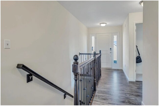 Building Photo - 527 Brookside Forest Ct