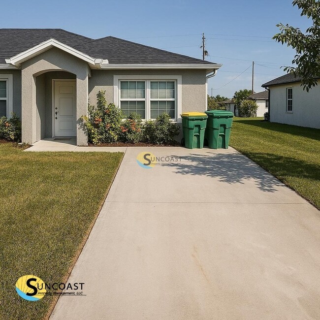 Building Photo - 10484 Pendleton Ave