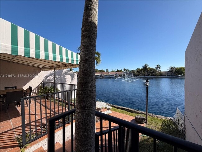 Building Photo - 7216 Jacaranda Ln