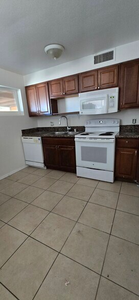 Building Photo - 444 San Pablo Dr