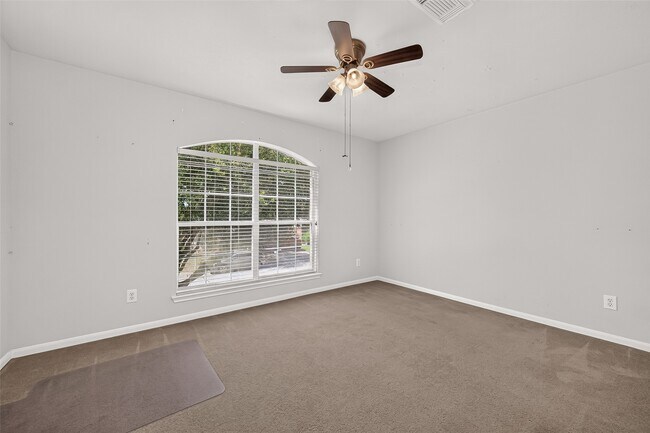Building Photo - 25346 Barmby Dr