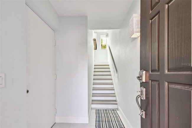 Building Photo - 240 Windward Passage