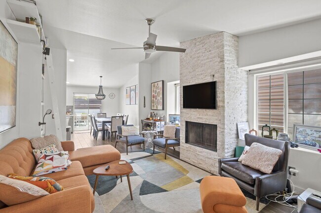 Building Photo - 52280 Avenida Ramirez