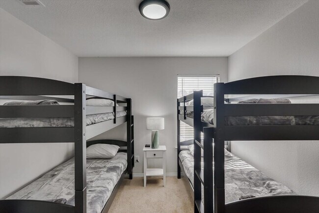 Building Photo - 516 Maywood Ln