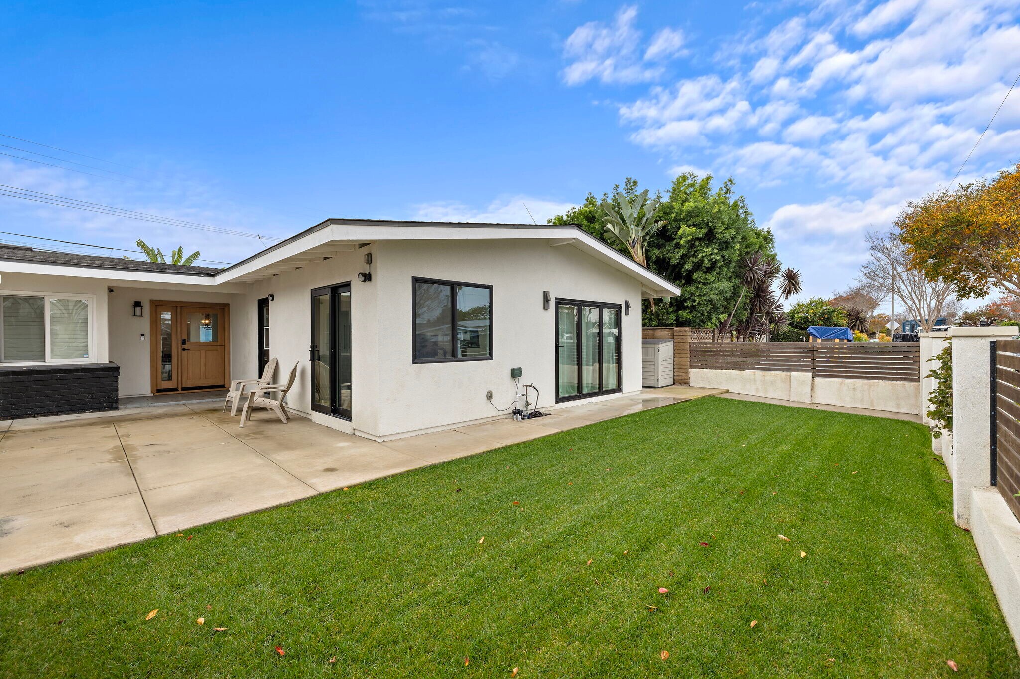 Building Photo - 1581 Baker St