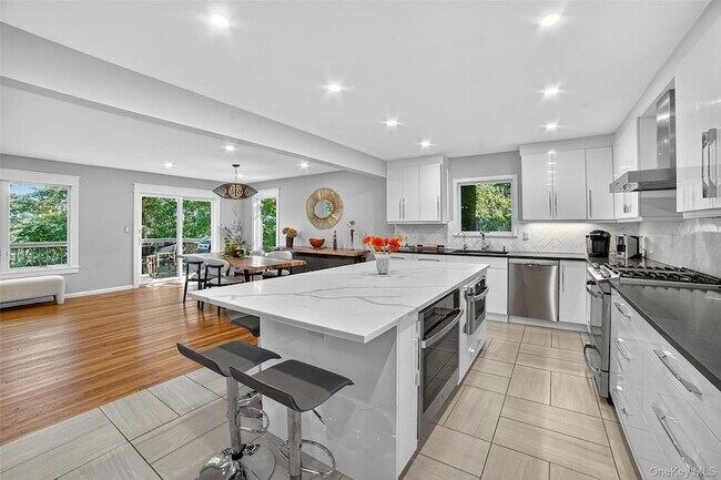 Building Photo - 20 Summit Terrace