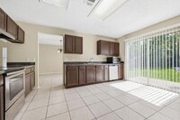 Building Photo - 1109 Bradbury Ln