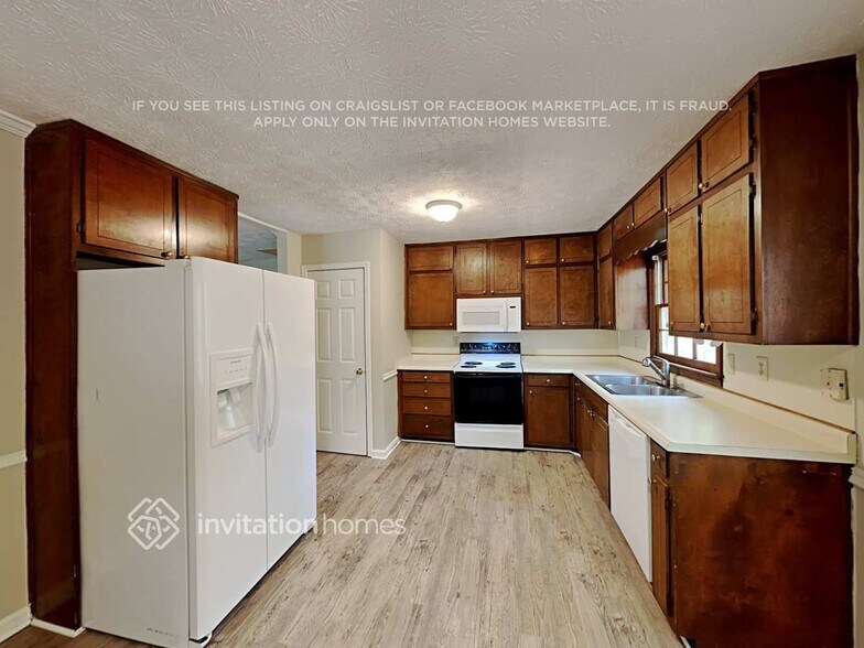 Building Photo - 2182 Ivy Crest Dr