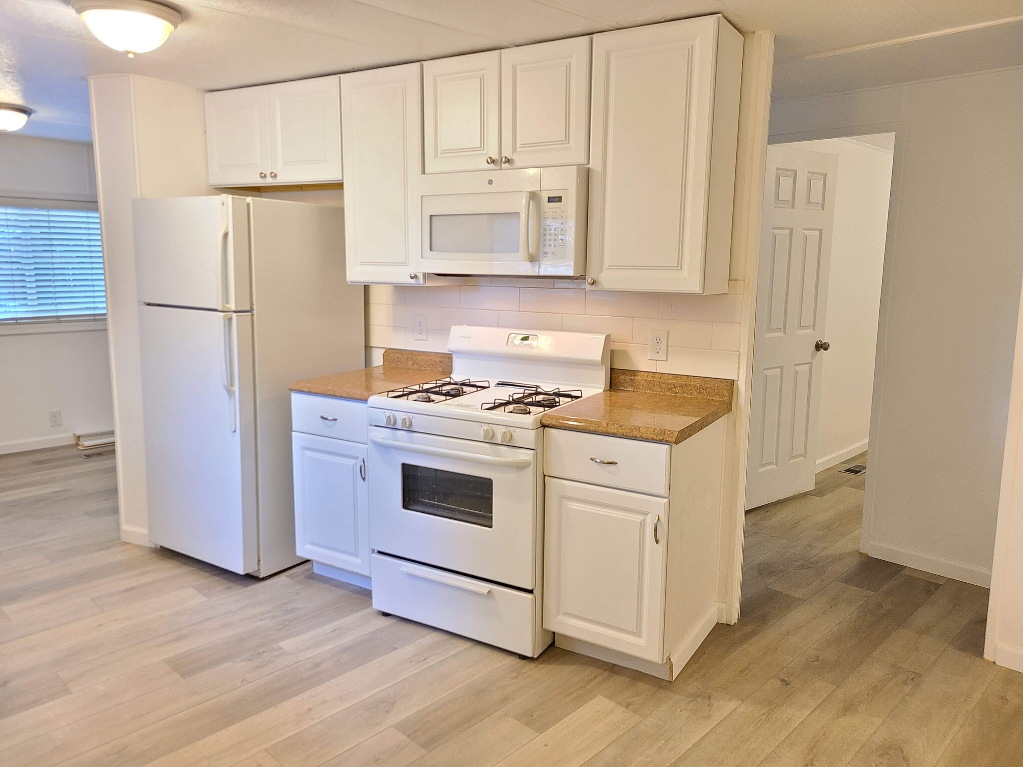 Building Photo - 4448 E Wintergreen