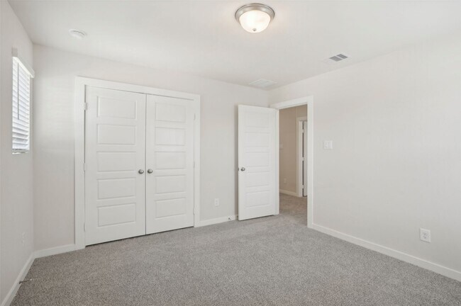 Building Photo - 1567 King Rnch Rd