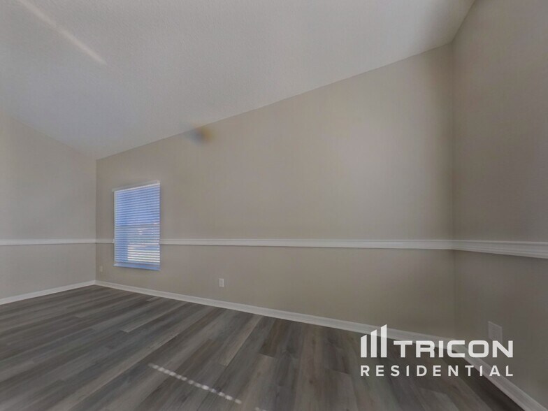 Building Photo - 464 Goldenmoss Loop