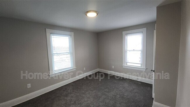 Building Photo - 303 Shady Ave