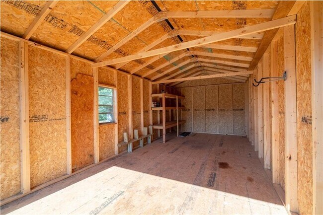 Building Photo - 4892 Raven Way NE