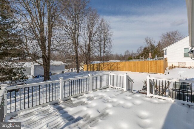 Building Photo - 11806 Camelot Way