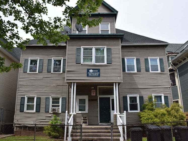 Building Photo - 566 Howard Ave