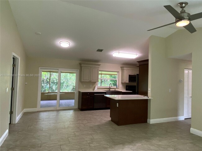 Building Photo - 15705 66th Ct N