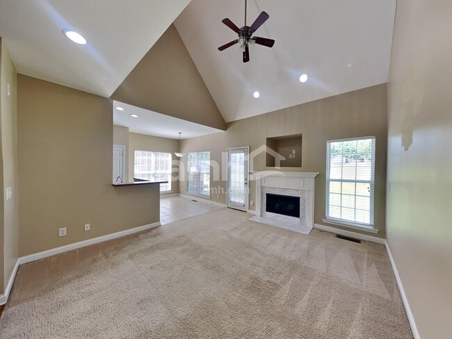 Building Photo - 1017 Stonehollow Way