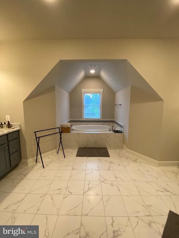 Building Photo - 2233 N Underwood St