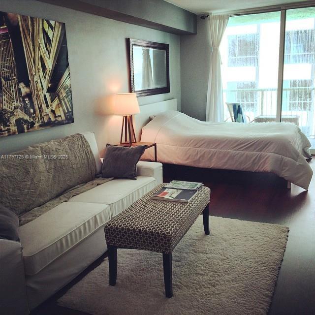 Primary Photo - 1200 Brickell Bay Dr