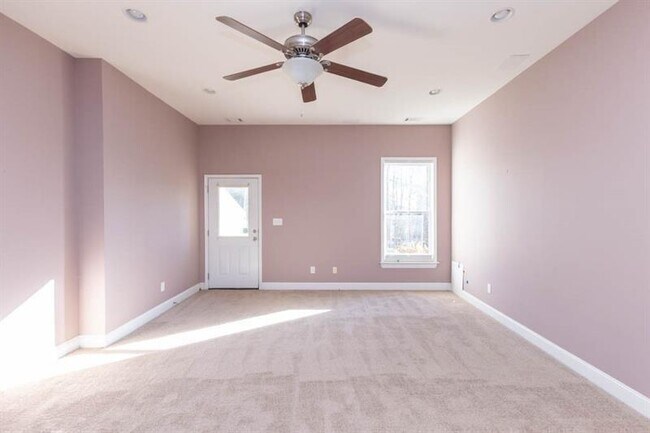 Building Photo - 232 Beech Tree Hollow NW