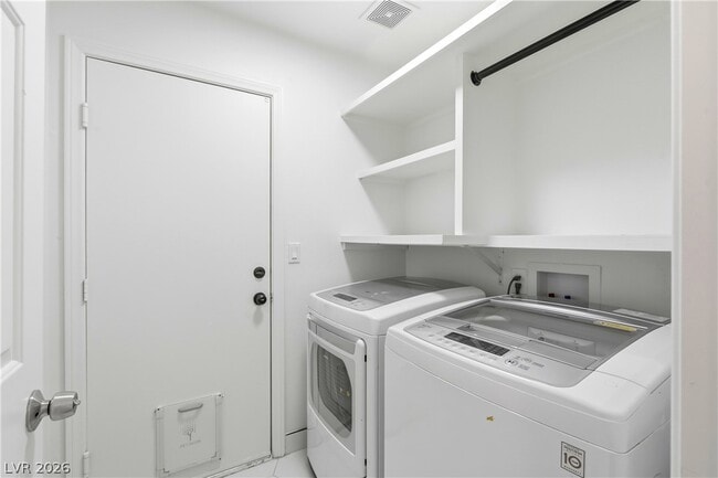Building Photo - 4818 Carefree Dr