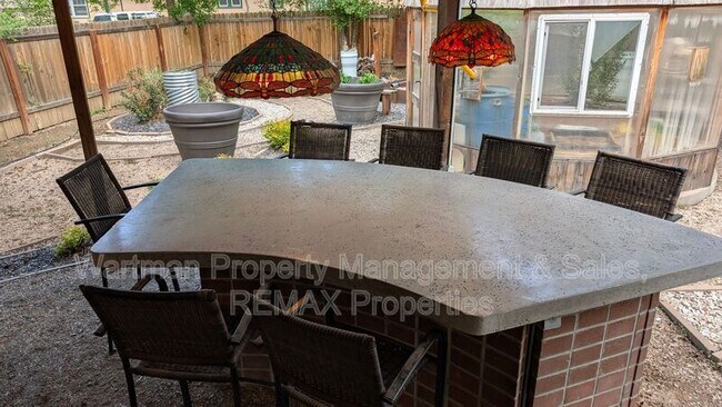 Building Photo - 202 Cheyenne Blvd