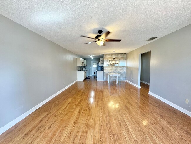 Building Photo - Winter Ridge Condo - Lake Views of Lake Co...