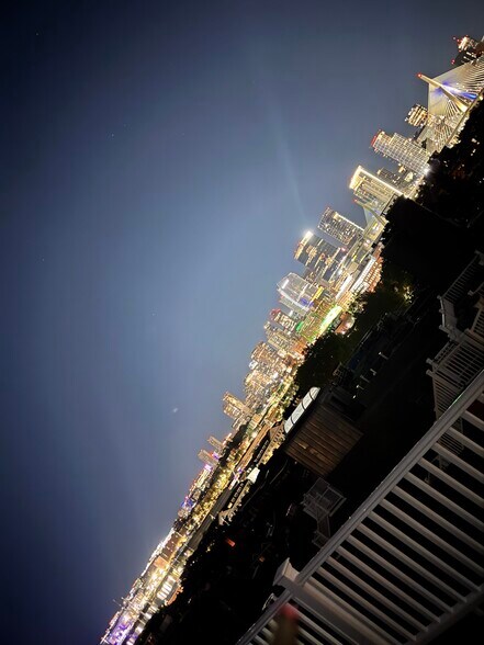 Building Photo - 4 Monument Sq