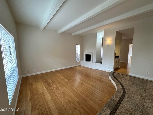 Building Photo - 6745 N 79th Pl