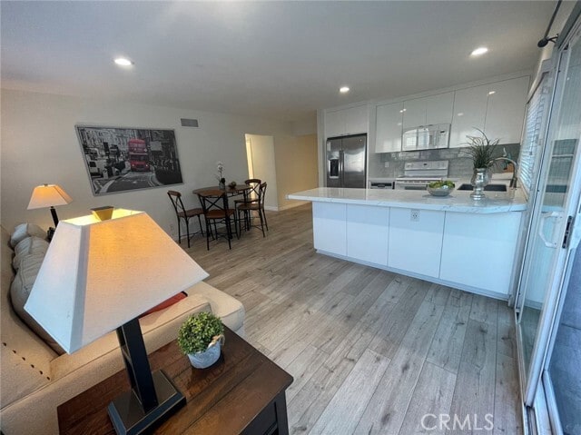 Building Photo - 4231 Manzanita St