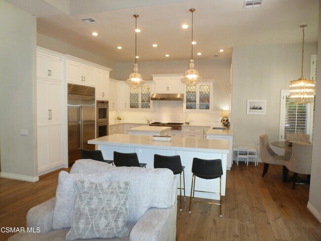 Building Photo - 48 Golden Glen Dr