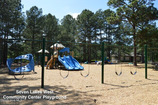 Building Photo - 130 Heath Ct