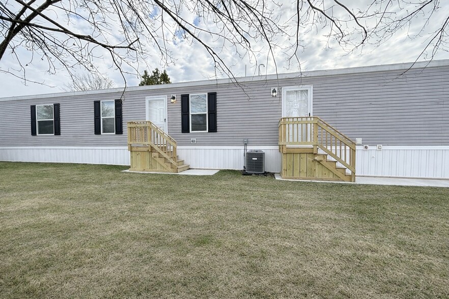 Building Photo - 29649 Cambridge Ct