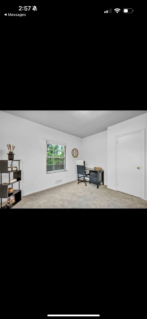Building Photo - 15825 Van Aken Blvd