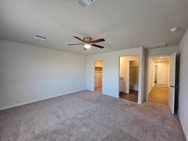 Building Photo - SHORT/LONG TERM /FREE RENT CALL FOR DETAILS