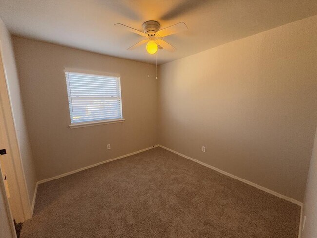 Building Photo - 7028 Elk Canyon Rd