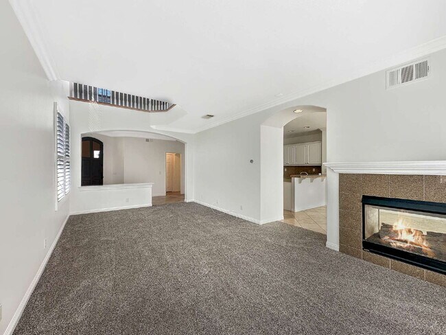 Building Photo - Discover the Essence of Luxury Living in V...