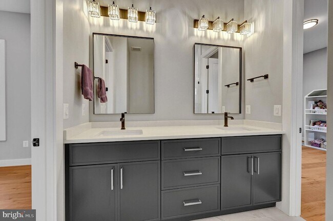 Building Photo - 1100 Balls Hill Rd