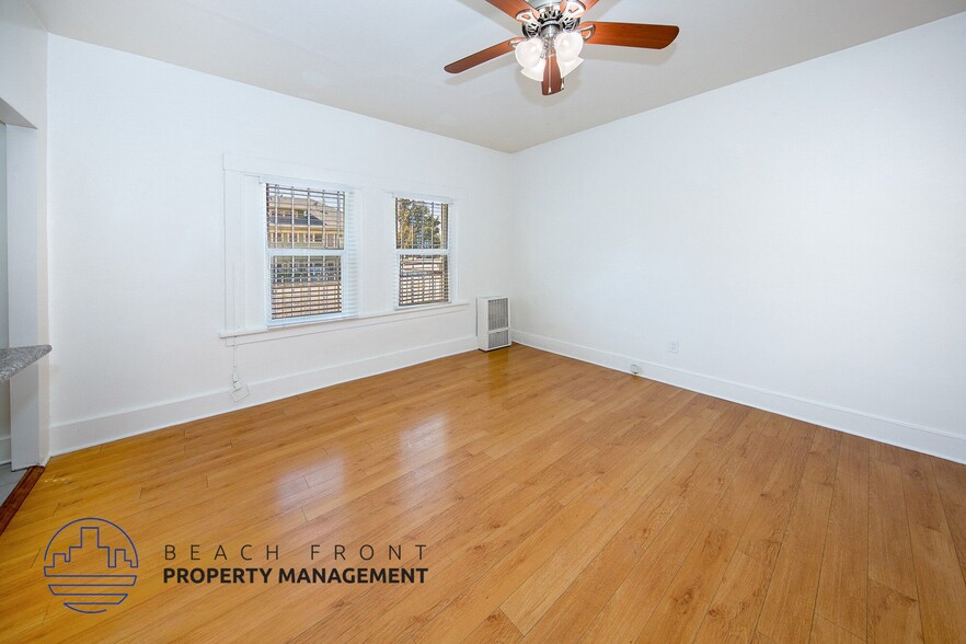 Building Photo - 463 Hartford Ave