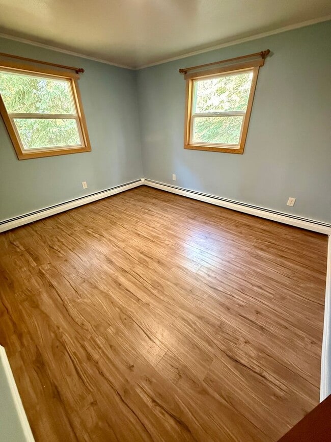 Building Photo - Beautiful 3 bd, 2 bath home for rent in Fairbanks!