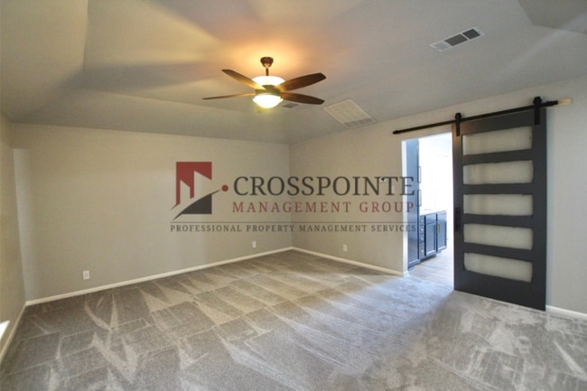 Building Photo - Recently remodeled South Tyler Home with Mother in Law Suite