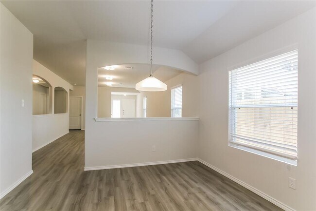 Building Photo - 25231 Sanitas Valley Dr