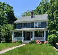 Building Photo - 28 Fuller Ave