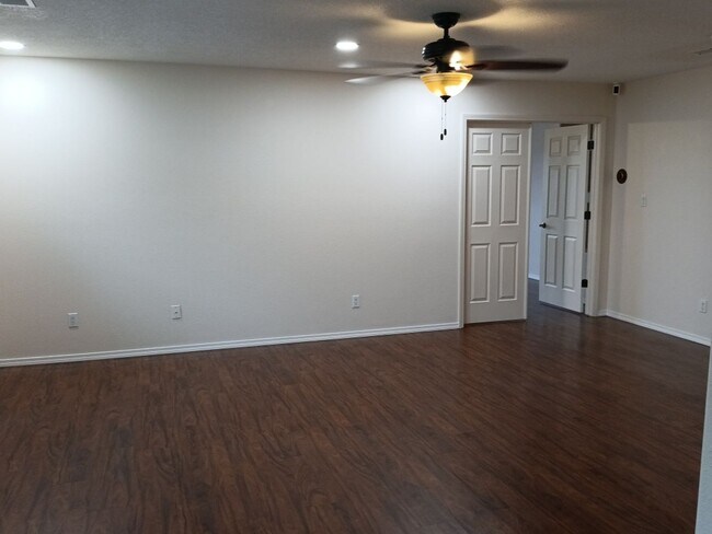 Building Photo - Stunning 4-bedroom, 3.5-bathroom home! Showings coming soon!