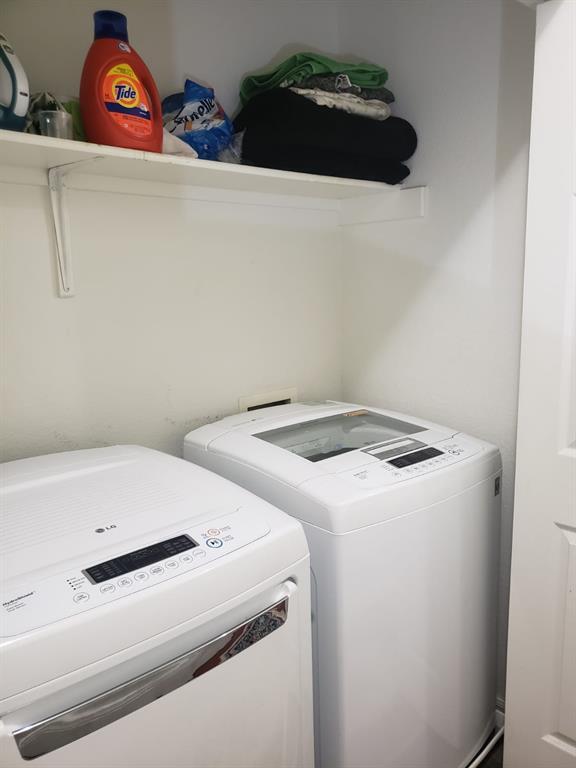 Building Photo - 2100 Pipers Field Dr