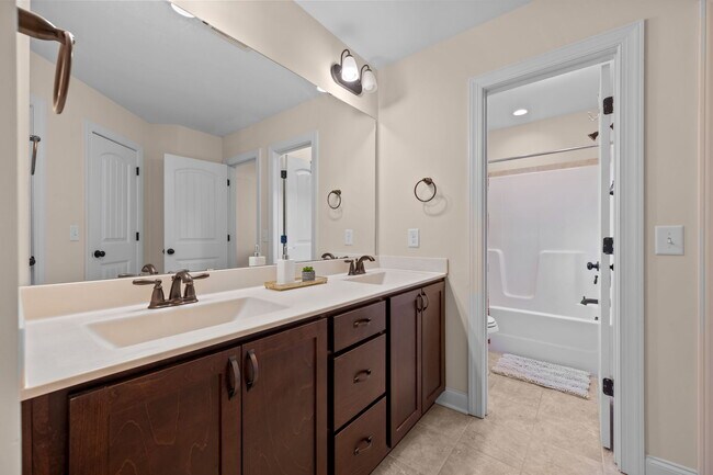 Building Photo - 433 Canvasback Ln