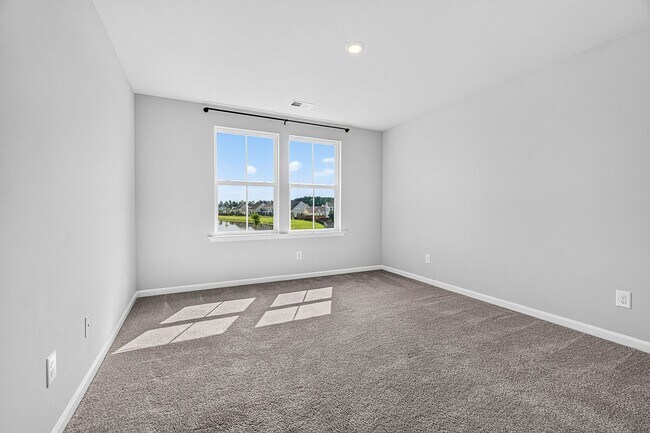 Building Photo - 204 Lake Minsi Dr