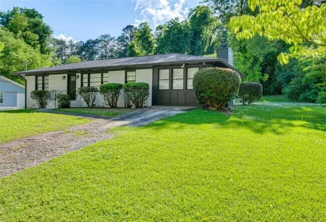 Building Photo - 3305 Flowers Dr